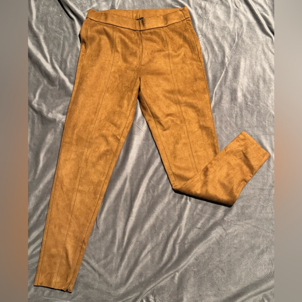 Tahari suede pants
